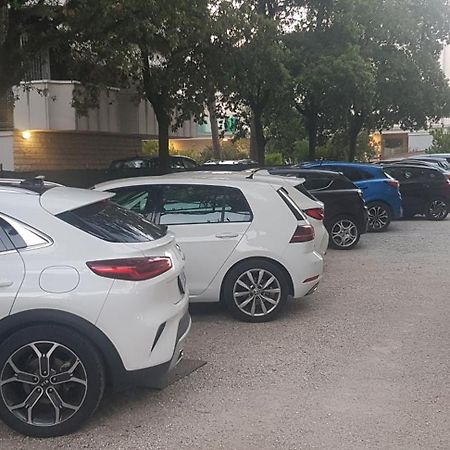 Hotel Monaco - Parcheggio Incluso Min 2 Gg ميلانو ماريتيما المظهر الخارجي الصورة