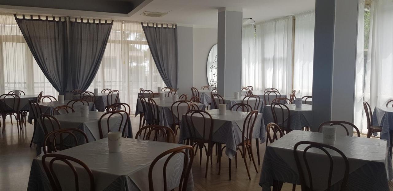 Hotel Monaco - Parcheggio Incluso Min 2 Gg ميلانو ماريتيما المظهر الخارجي الصورة