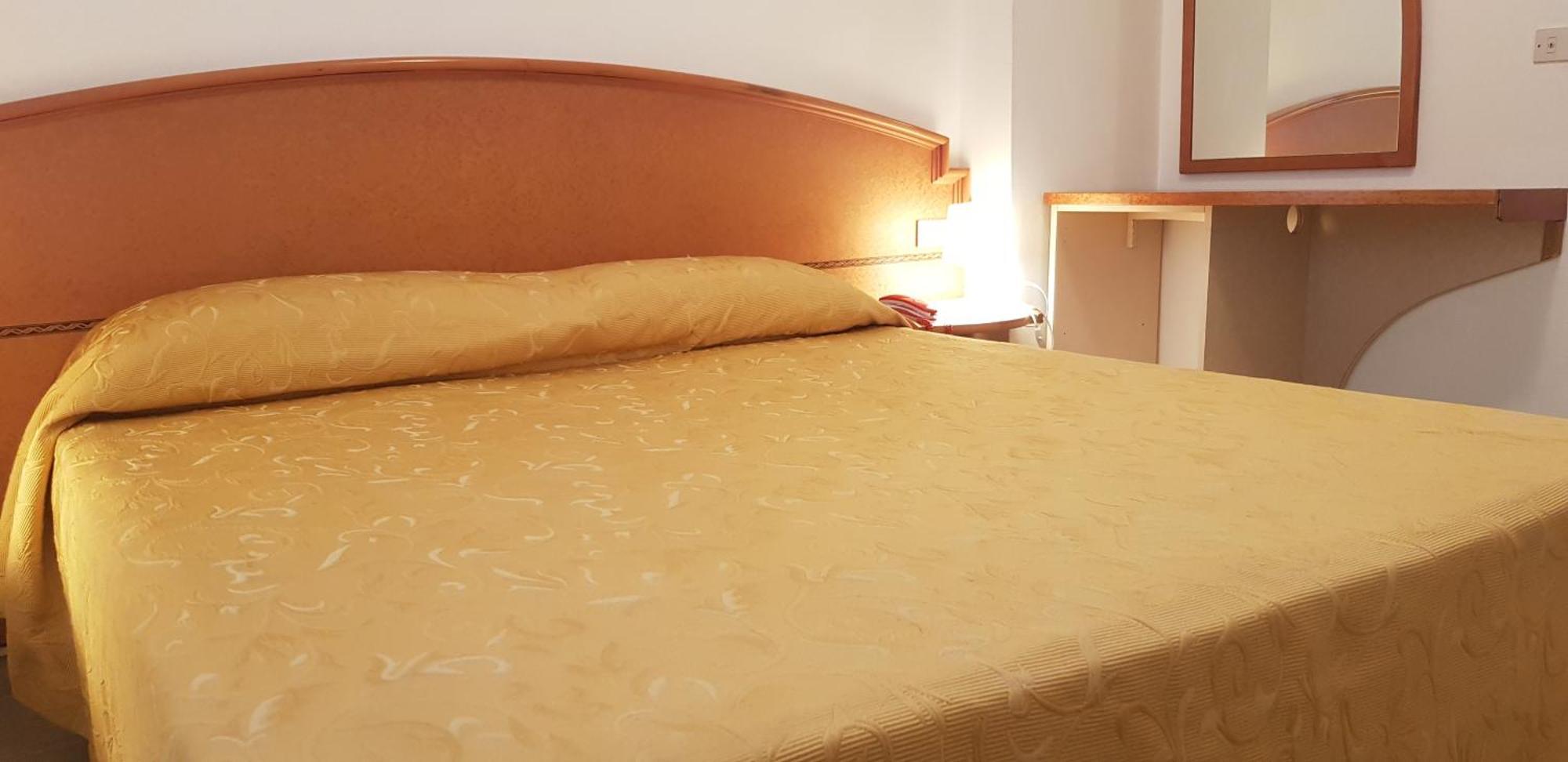 Hotel Monaco - Parcheggio Incluso Min 2 Gg ميلانو ماريتيما المظهر الخارجي الصورة