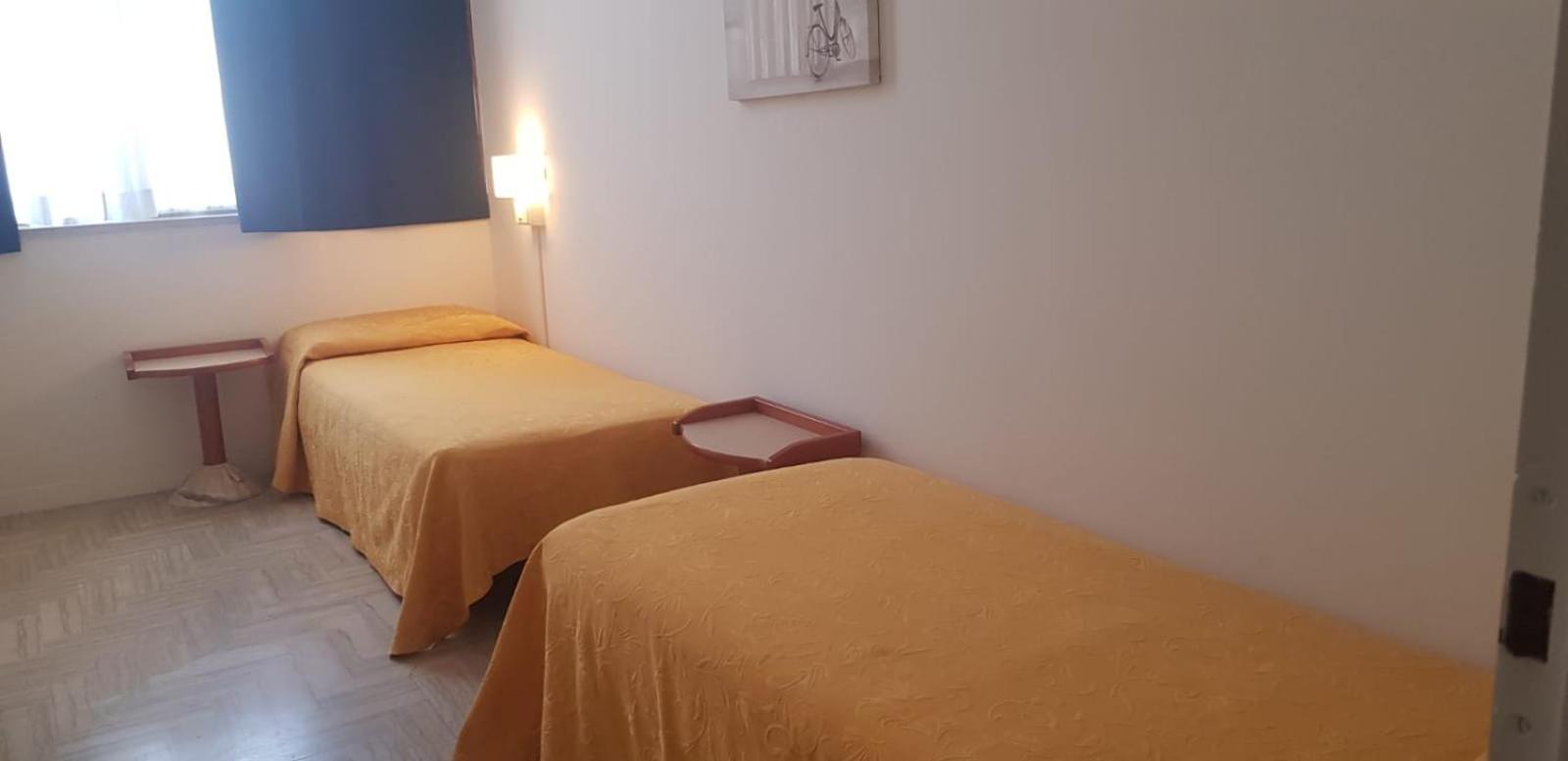 Hotel Monaco - Parcheggio Incluso Min 2 Gg ميلانو ماريتيما الغرفة الصورة