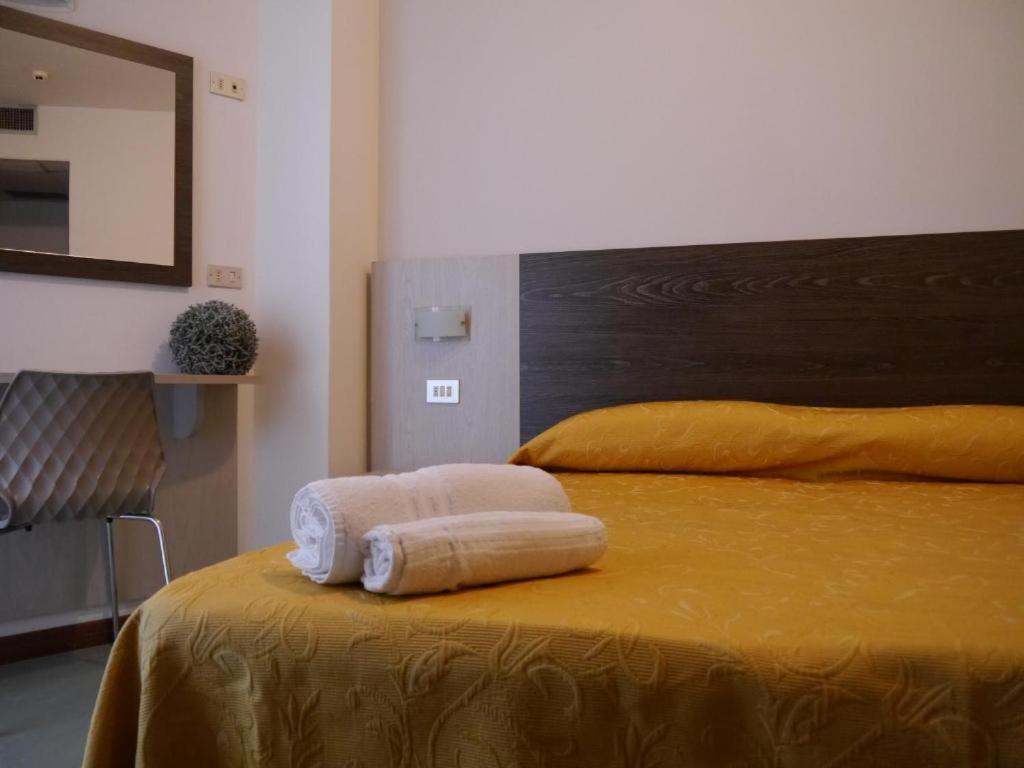 Hotel Monaco - Parcheggio Incluso Min 2 Gg ميلانو ماريتيما المظهر الخارجي الصورة